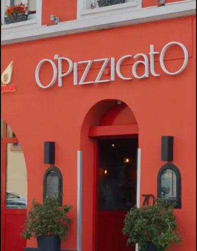 Facade rouge